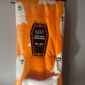 Ghost Halloween blanket